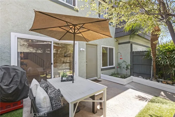 1632 Iowa, Costa Mesa, California 92626
