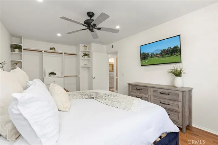1632 Iowa, Costa Mesa, California 92626