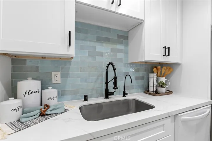 1632 Iowa, Costa Mesa, California 92626