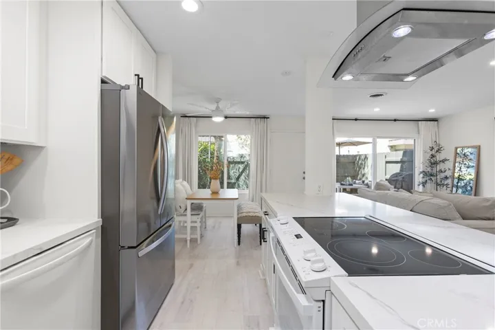 1632 Iowa, Costa Mesa, California 92626