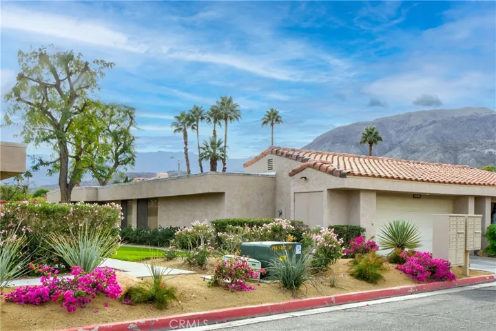 72765 Fleetwood, Palm Desert, California 92260