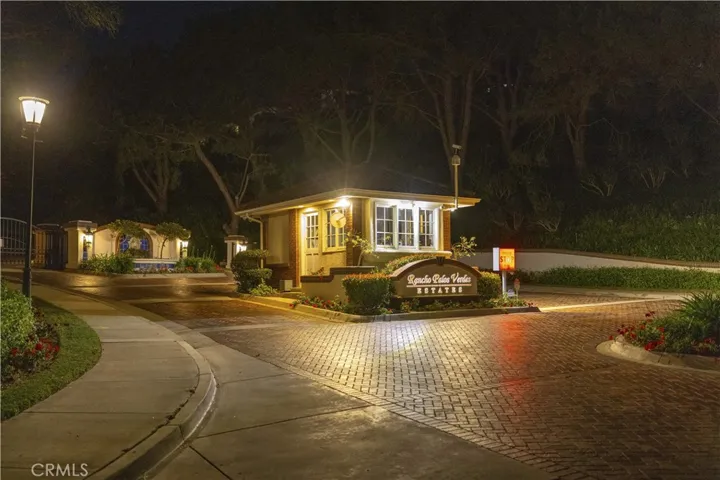 10 Avenue De Azalea, Rancho Palos Verdes, California 90275
