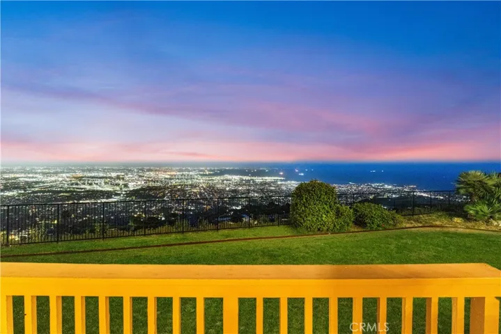 10 Avenue De Azalea, Rancho Palos Verdes, California 90275