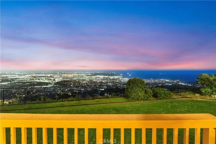 10 Avenue De Azalea, Rancho Palos Verdes, California 90275