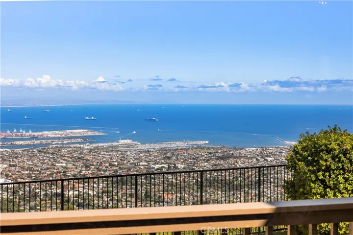 10 Avenue De Azalea, Rancho Palos Verdes, California 90275