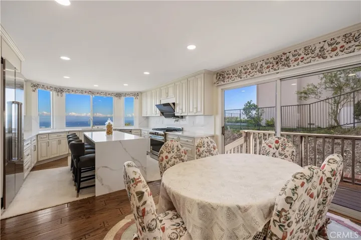 10 Avenue De Azalea, Rancho Palos Verdes, California 90275