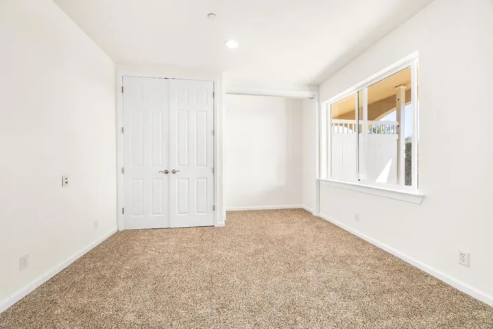 960 Smith Road, Watsonville, California 95076
