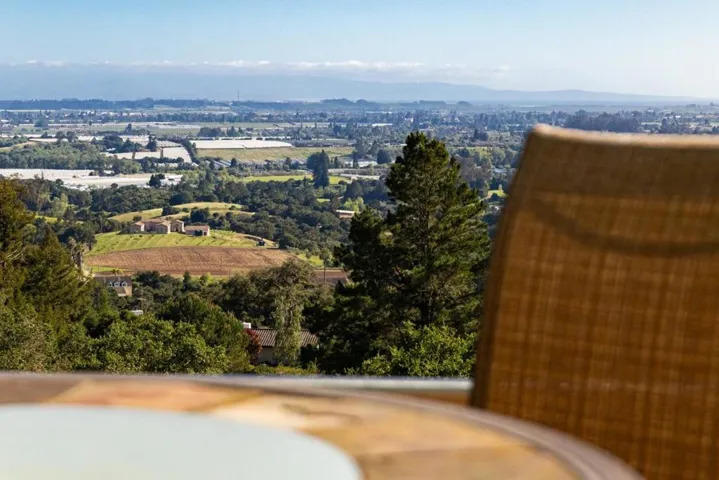 960 Smith Road, Watsonville, California 95076