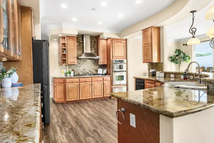 960 Smith Road, Watsonville, California 95076