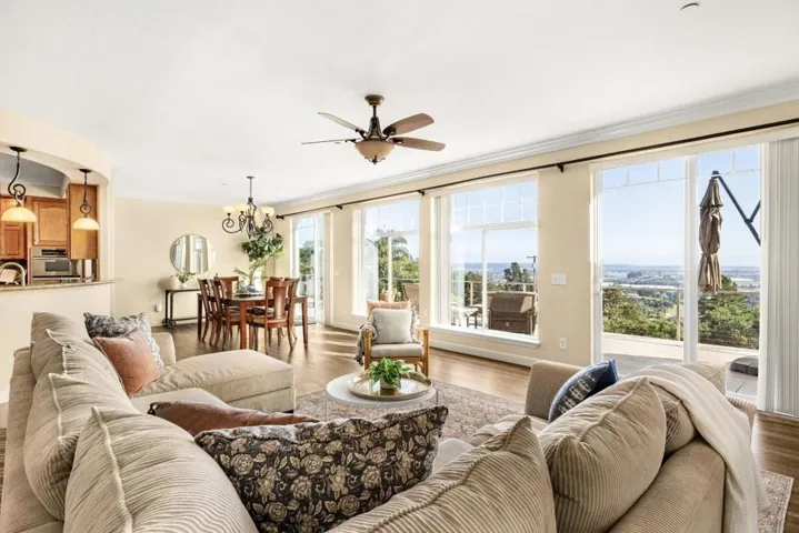 960 Smith Road, Watsonville, California 95076