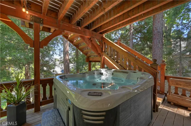 757 Nadelhorn Drive, Lake Arrowhead, California 92352