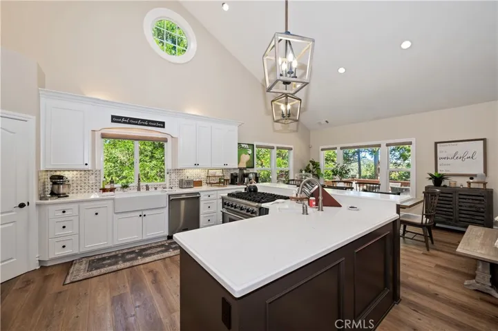 757 Nadelhorn Drive, Lake Arrowhead, California 92352