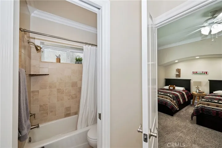 757 Nadelhorn Drive, Lake Arrowhead, California 92352