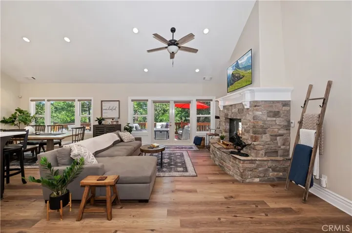 757 Nadelhorn Drive, Lake Arrowhead, California 92352