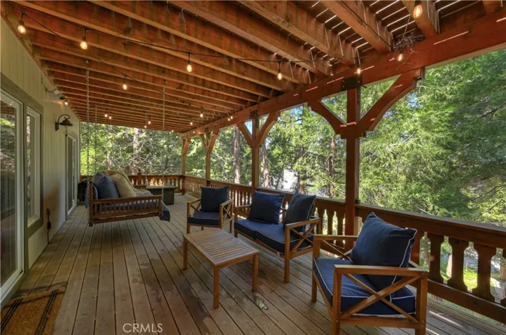 757 Nadelhorn Drive, Lake Arrowhead, California 92352