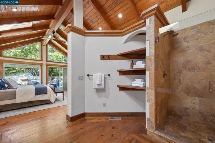 Primary suite