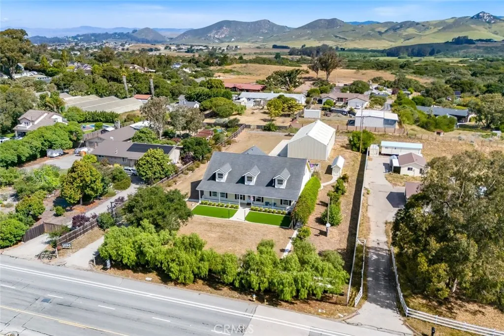 1696 Los Osos Valley Rd