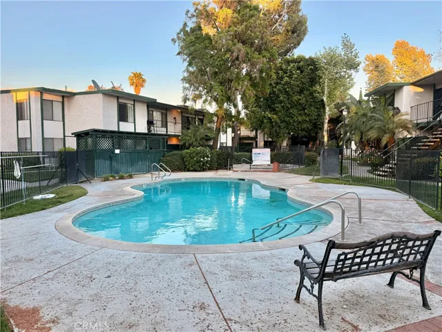 HOA Pool