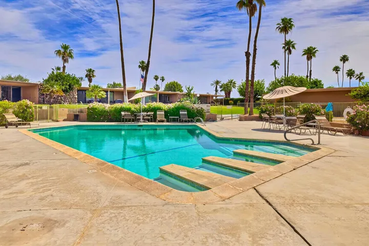 pool-1