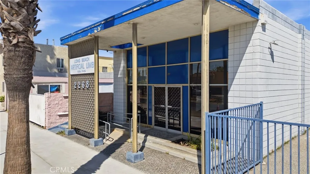 ADA wheelchair ramp in front