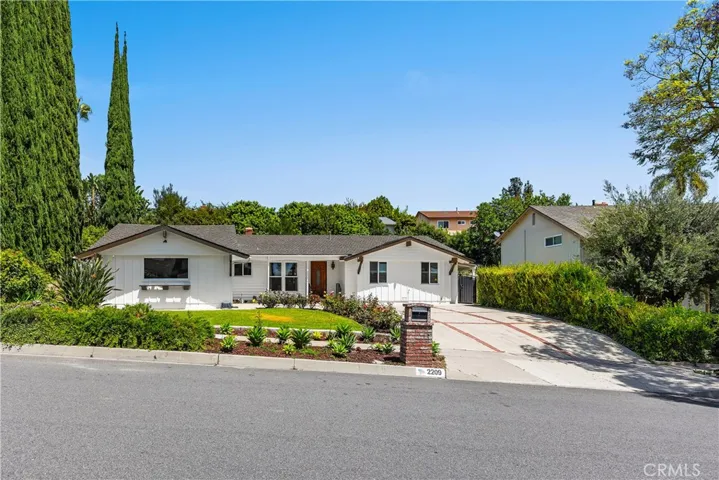 2209 Loma Verde, Fullerton, California 92833