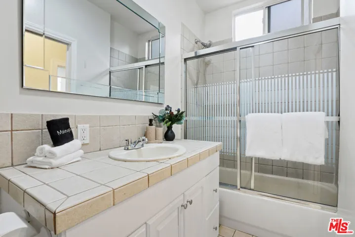 442 N Orange Grove Avenue 442, Los Angeles, California 90036