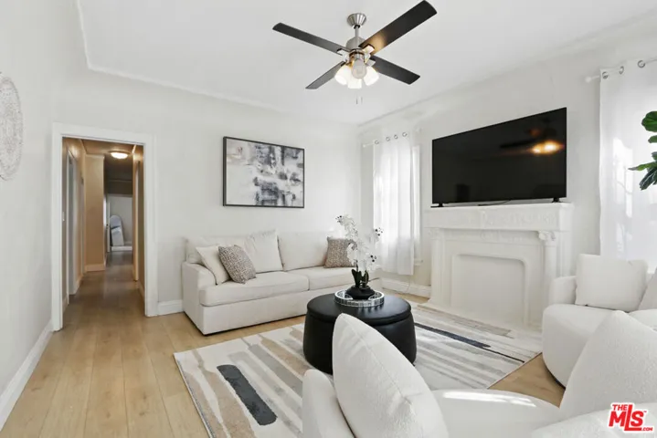 442 N Orange Grove Avenue 442, Los Angeles, California 90036