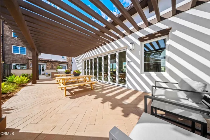 WH-MLS Size - Amenities-11