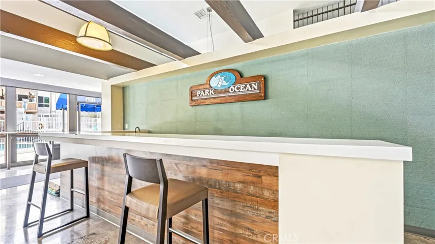 Bar Area with Sink located in Lounge