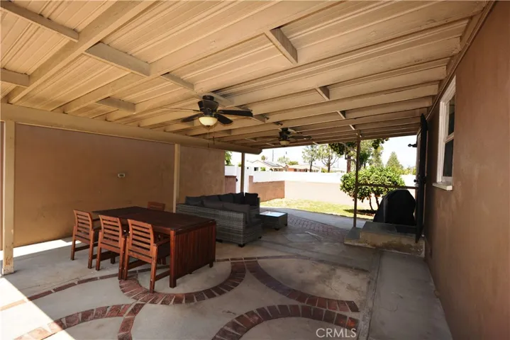 The covered area also provides privacy