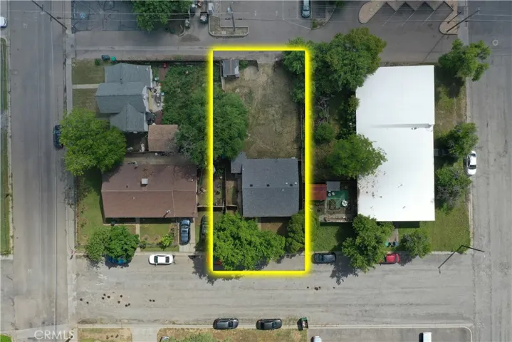 Approximate outline of property