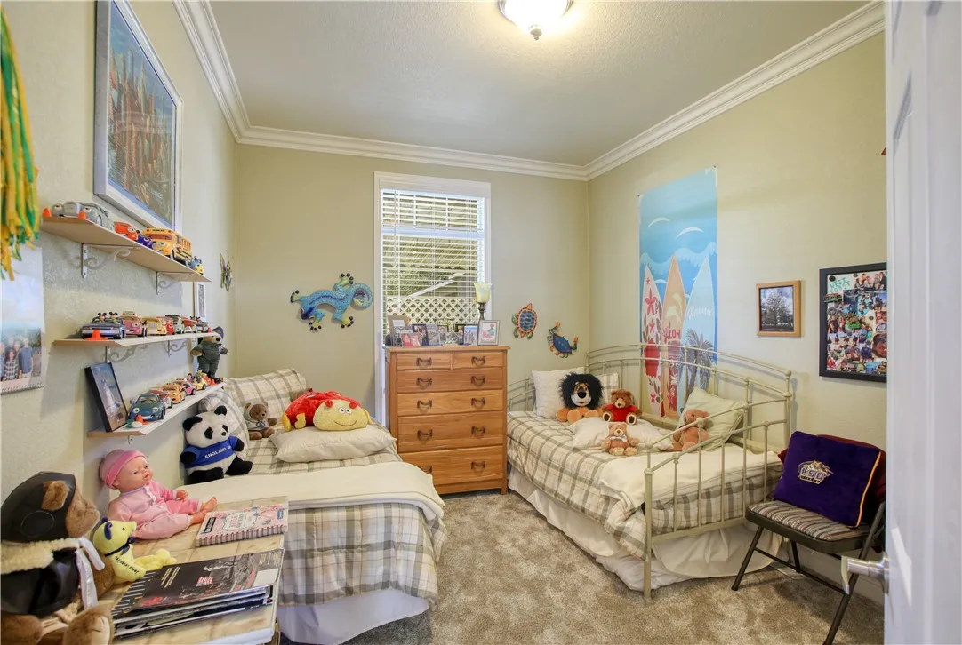 Guest bedroom decorated for the grandkids. Oh what FUN!