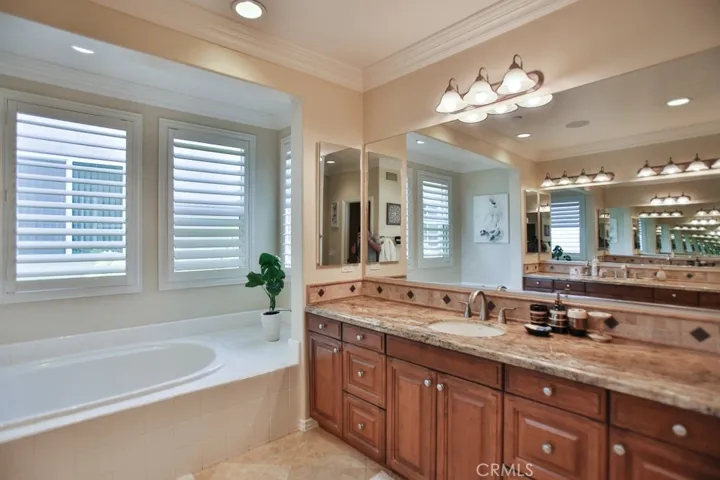 2483 N Highwood, Orange, California 92867