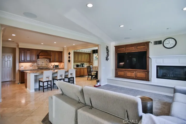 2483 N Highwood, Orange, California 92867