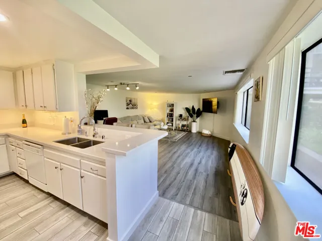 2910 Neilson Way 604, Santa Monica, California 90405