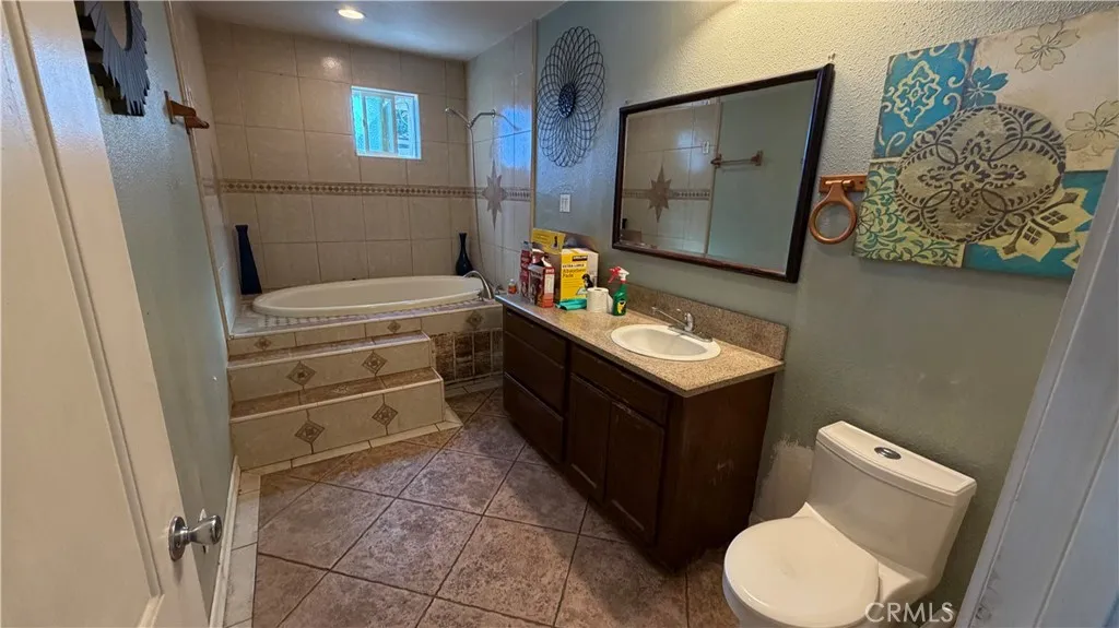 Jr ADU bathroom