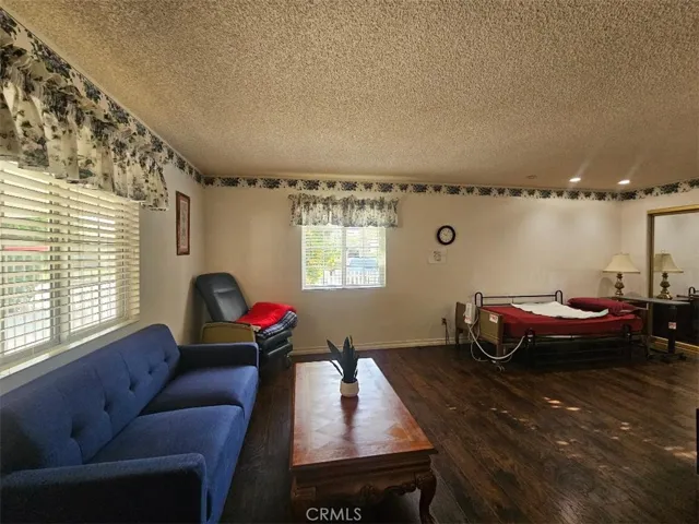 17441 Hiawatha St, Granada Hills, California 91344