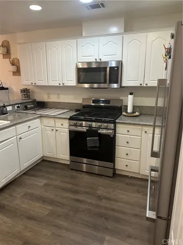 220 W Walnut B, Rialto, California 92376