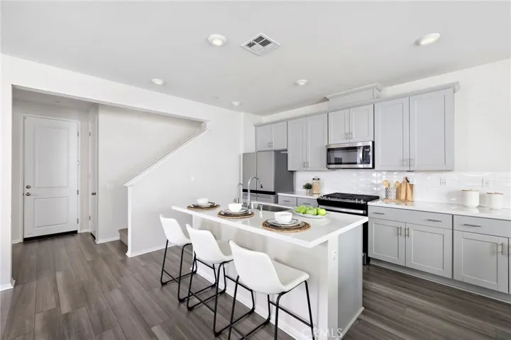 111 Homestead, Rancho Mission Viejo, California 92694