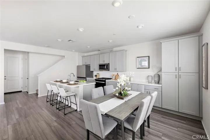 111 Homestead, Rancho Mission Viejo, California 92694