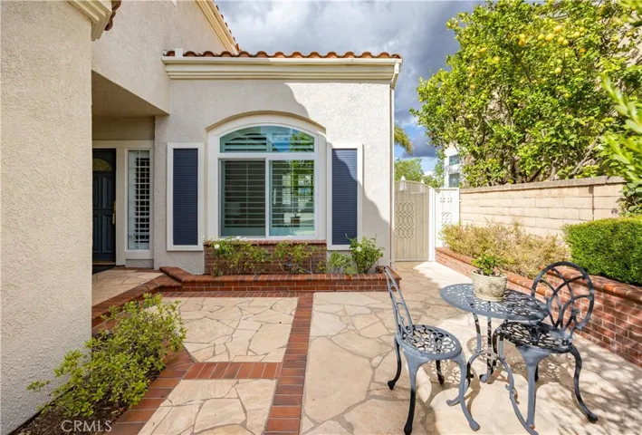 547 S Eveningsong Lane, Anaheim Hills, California 92808