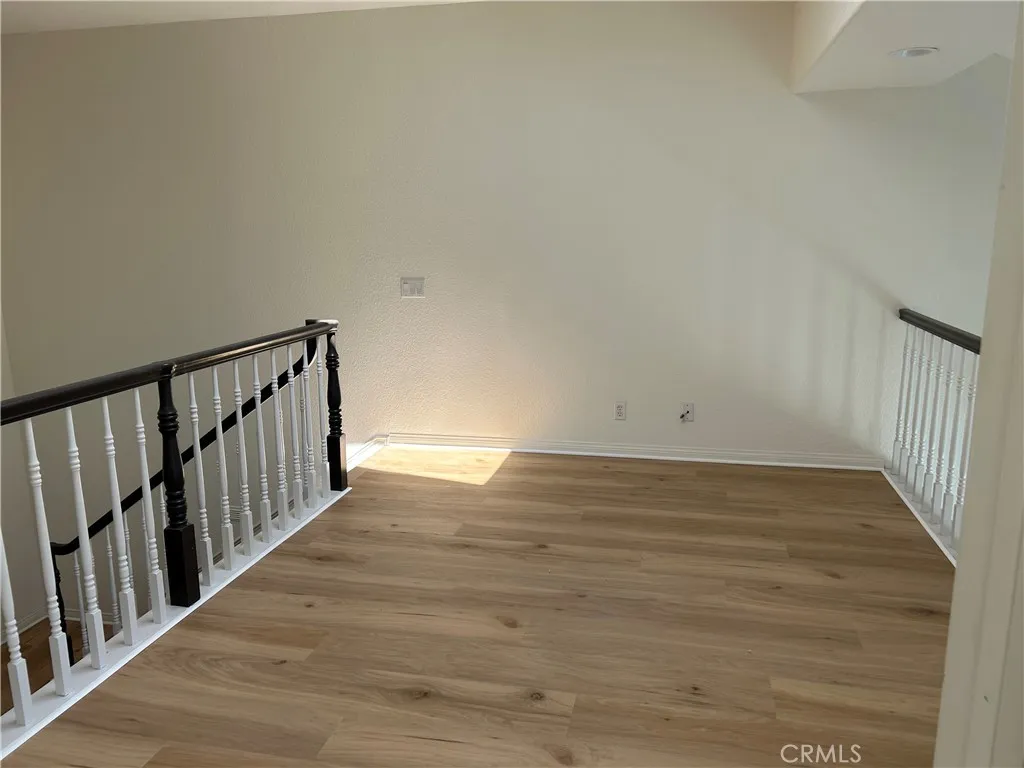 Good size loft/office