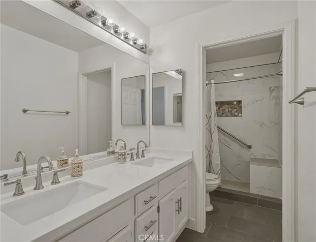 23993 Via Madrid, Murrieta Bathroom