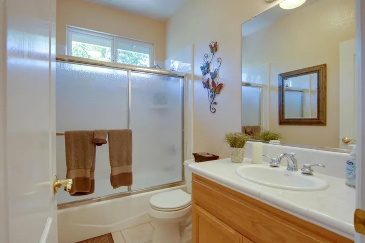 303 Taryn Court, Hollister, California 95023