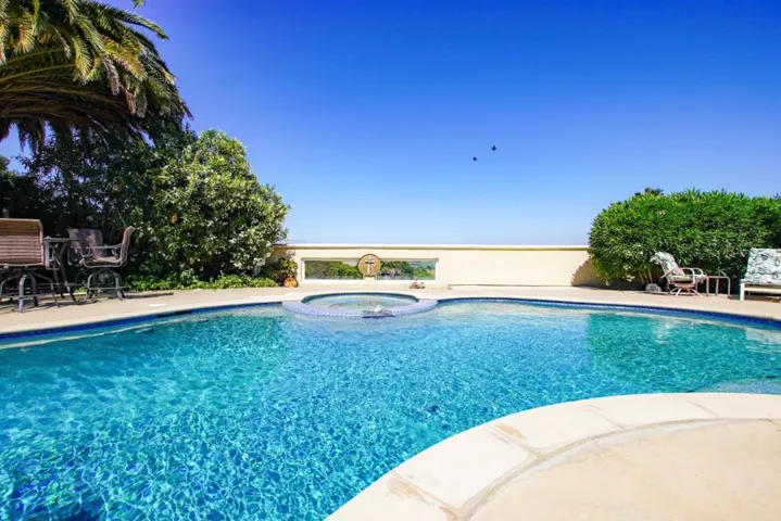 303 Taryn Court, Hollister, California 95023