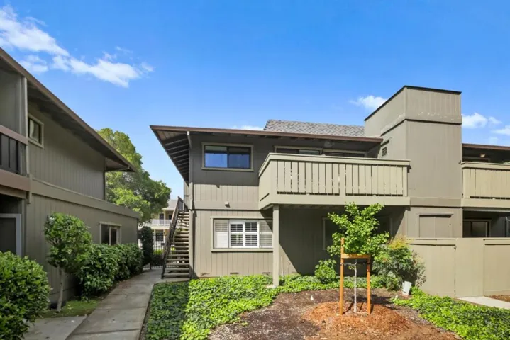 14351 Saratoga Avenue B, Saratoga, California 95070