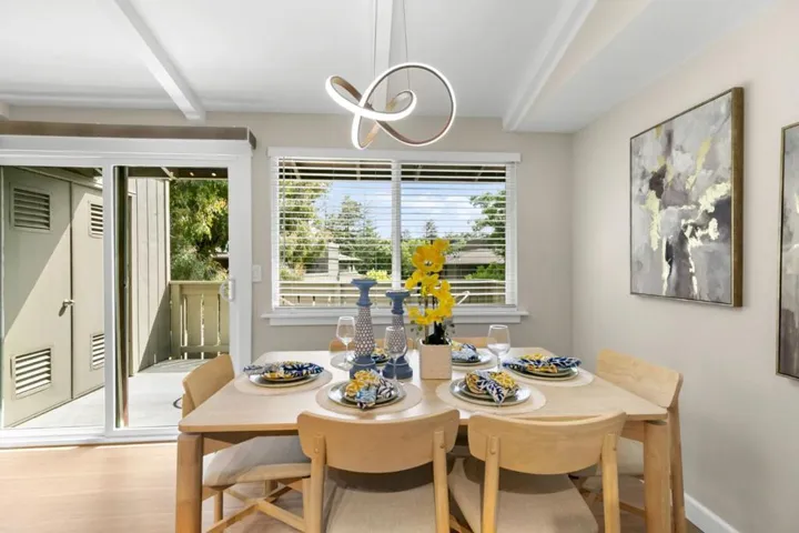 14351 Saratoga Avenue B, Saratoga, California 95070