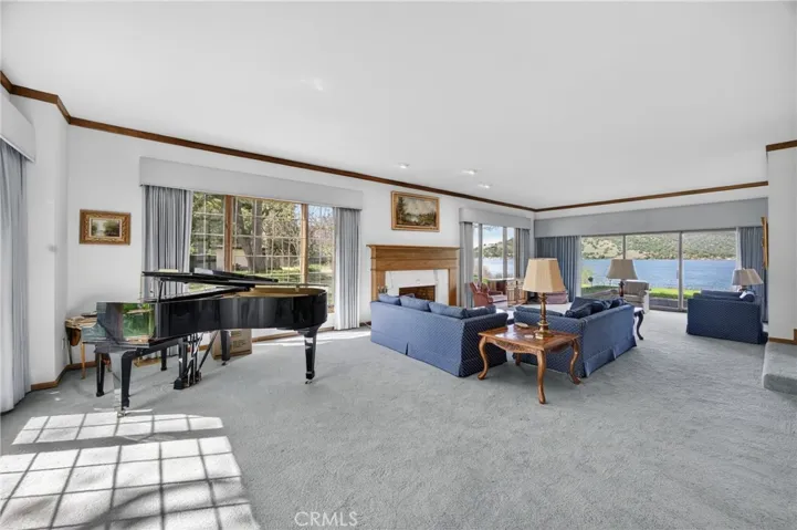 8266 Peninsula, Kelseyville, California 95451