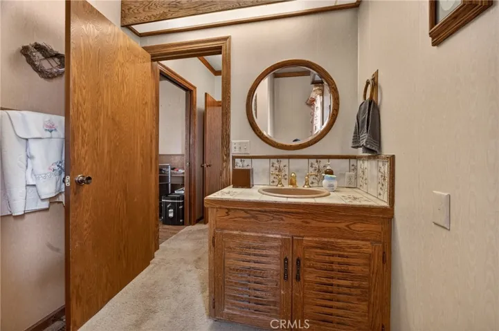 8266 Peninsula, Kelseyville, California 95451