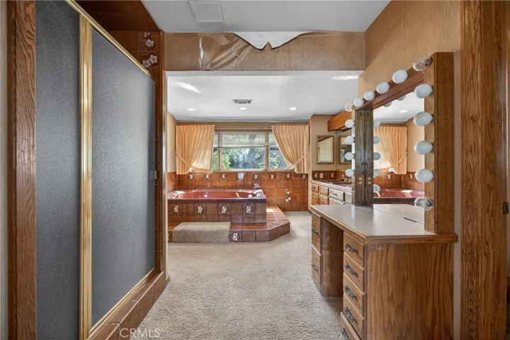 8266 Peninsula, Kelseyville, California 95451